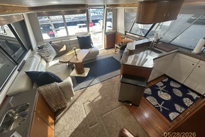 Camelot 47ft Bayliner Yacht For Sale