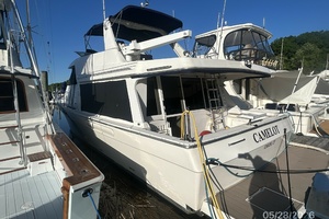 Camelot 47ft Bayliner Yacht For Sale