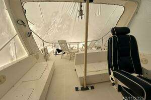 1998 Bayliner 4788 thumbnail 11