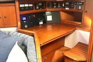 INVICTUS 45ft Jeanneau Yacht For Sale