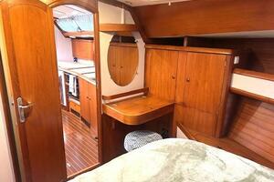INVICTUS 45ft Jeanneau Yacht For Sale