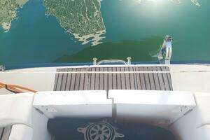 2000 Jeanneau Sun Odyssey thumbnail 13