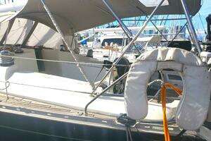 2000 Jeanneau Sun Odyssey thumbnail 9
