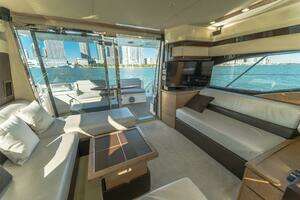 2011 Azimut 48 Flybridge thumbnail 15