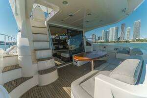 2011 Azimut 48 Flybridge thumbnail 9