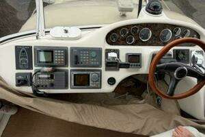 1997 Sea Ray 400 Sedan Bridge thumbnail 6