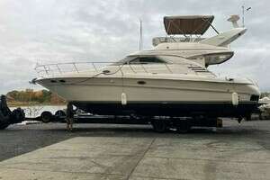 1997 Sea Ray 400 Sedan Bridge thumbnail 1