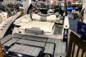 27ft Chaparral Yacht For Sale