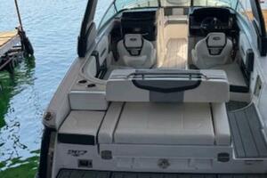 27ft Chaparral Yacht For Sale