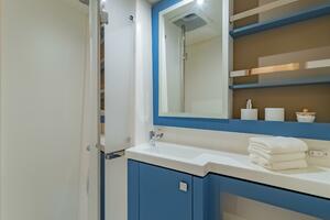 Sunisa 45ft Fountaine Pajot Yacht For Sale