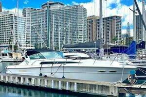 1989 Sea Ray 390 Express Cruiser thumbnail 1