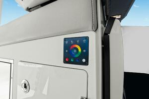 2024 Pursuit S 358 Sport - Helm/ electronics 