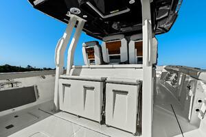 2024 Pursuit S 358 Sport - Foldable Seating