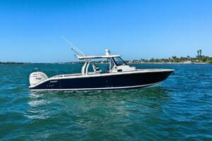 36ft Pursuit Yacht For Sale