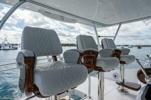 Viking 68 KEMOSABE - Triple Helm Seating