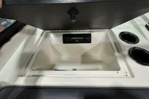 21ft Sea Ray Yacht For Sale