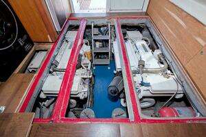 1998 Luhrs 36 Convertible thumbnail 58