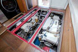 1998 Luhrs 36 Convertible thumbnail 57