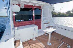 1998 Luhrs 36 Convertible thumbnail 14