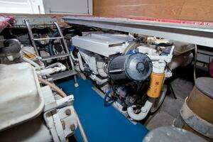 1998 Luhrs 36 Convertible thumbnail 61