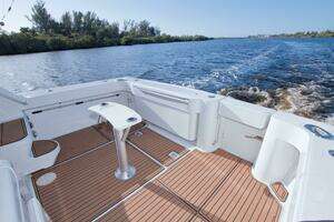 1998 Luhrs 36 Convertible thumbnail 22