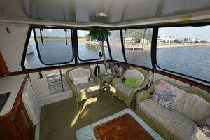 1990 Californian 45 Motoryacht thumbnail 41