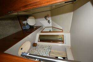 1990 Californian 45 Motoryacht thumbnail 19