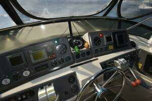 1990 Californian 45 Motoryacht thumbnail 35