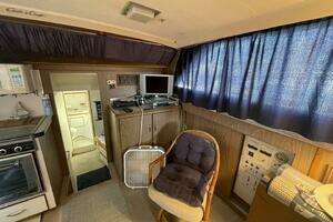 1969 Chris-Craft 47 Commander thumbnail 17