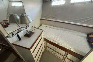 1969 Chris-Craft 47 Commander thumbnail 15