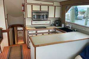 2001 Custom Carolina Lydia 57 Sportfish thumbnail 8