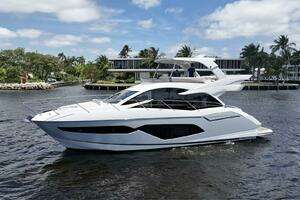 2017 Sunseeker 52 Manhattan thumbnail 1