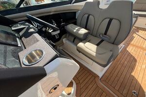 35ft Sea Ray Yacht For Sale