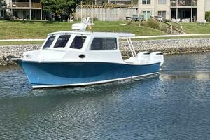 32ft Mabry Yacht For Sale