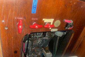 1984 Beneteau First 38.5 thumbnail 13