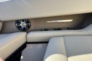 29ft Regal Yacht For Sale