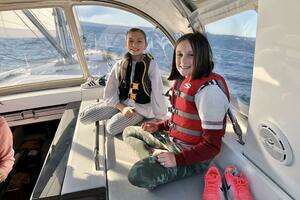 2014 Beneteau Oceanis 55 thumbnail 27