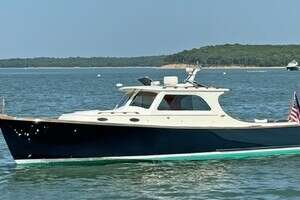 SOLEIL 2003 Hinckley Picnic 36 EP Yacht For Sale in Southwest Harbor ME