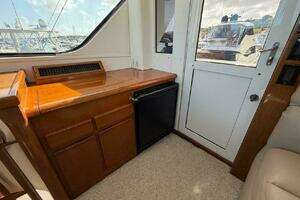 1999 Viking 58 Convertible thumbnail 28