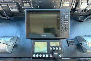 1999 Viking 58 Convertible thumbnail 33