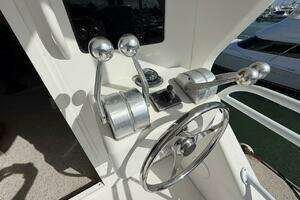 1999 Viking 58 Convertible thumbnail 39