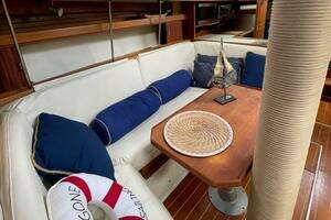 1992 Catalina 34 MkII thumbnail 9