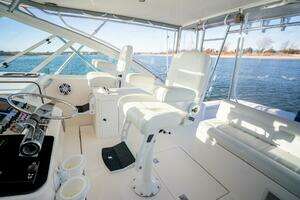 2007 Cabo 40 Express thumbnail 16