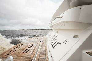 2015 Sea Ray 510 Sundancer thumbnail 119