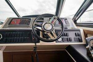 2015 Sea Ray 510 Sundancer thumbnail 20