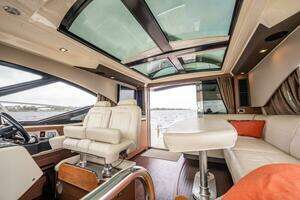 2015 Sea Ray 510 Sundancer thumbnail 17