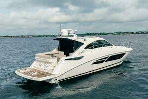 2015 Sea Ray 510 Sundancer thumbnail 122