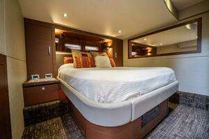 2015 Sea Ray 510 Sundancer thumbnail 101