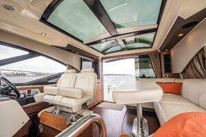 2015 Sea Ray 510 Sundancer thumbnail 82