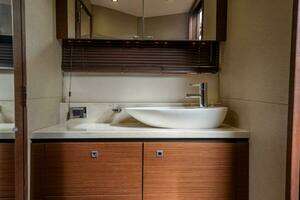 2015 Sea Ray 510 Sundancer thumbnail 31